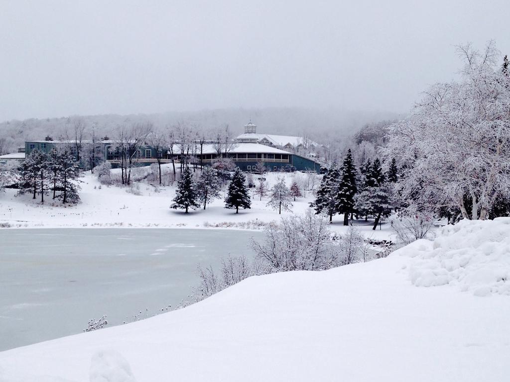 Deerhurst Resort Хънтсвил Екстериор снимка